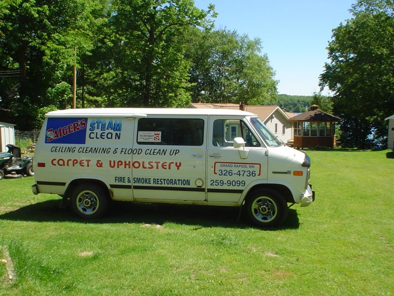 Saiger's Steam Clean Van 003.jpg