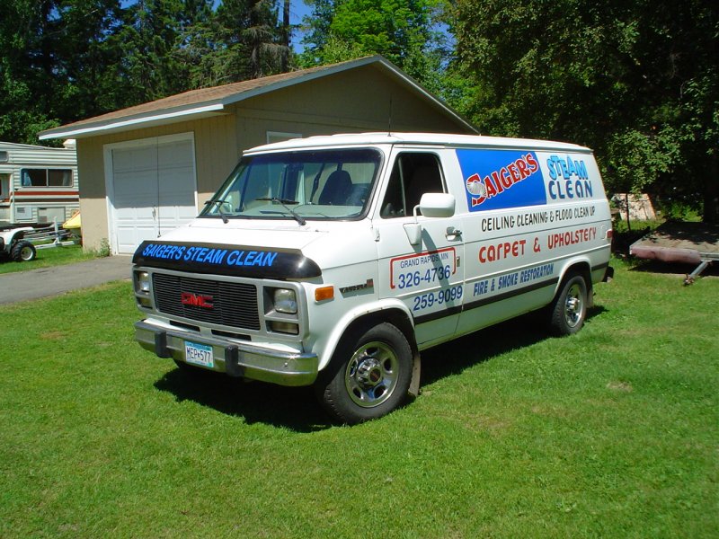 Saiger's Steam Clean Van 004.jpg