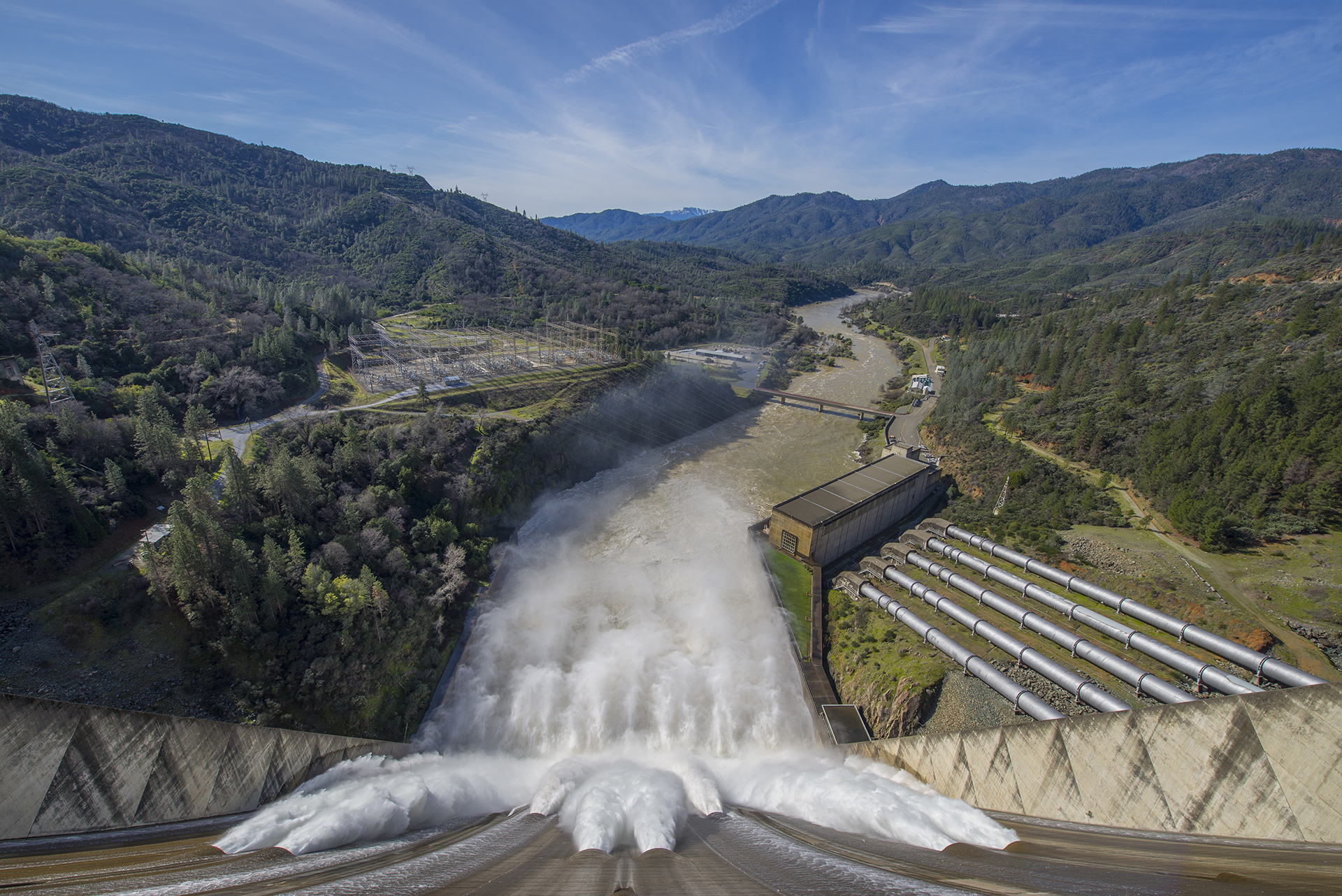 Shasta-Dam-Spillway-wide.jpg